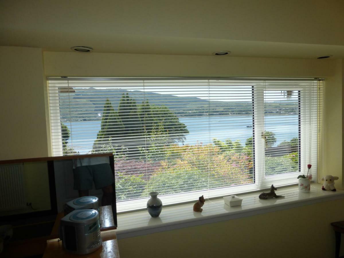 6,Loch View Avenue Apartment แคมป์เบลทาวน์ ภายนอก รูปภาพ